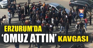 Erzurum’da Kalabalık İki Grup Arasında Tekme Tokat Kavga!