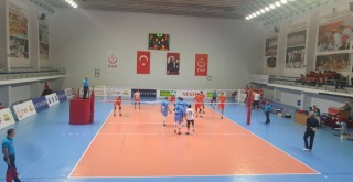 Palandöken Belediyespor liderliği sevdi