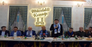 Erzurumspor’da Moral Yemeği!